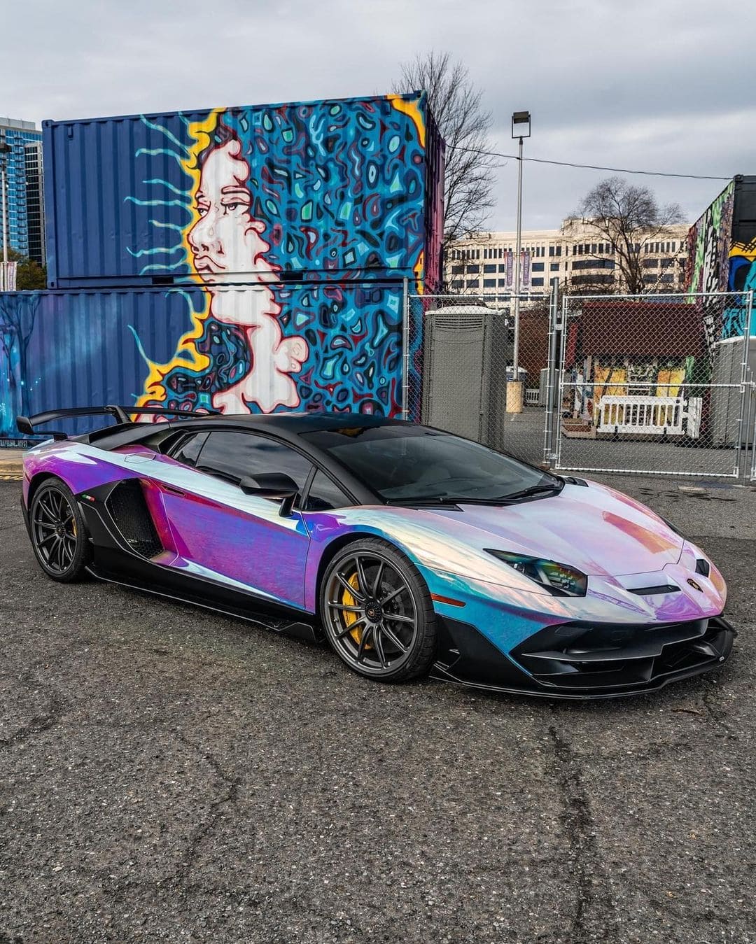 MCH08 Frozen Berry Neo Chrome vinyl TeckWrap Official European