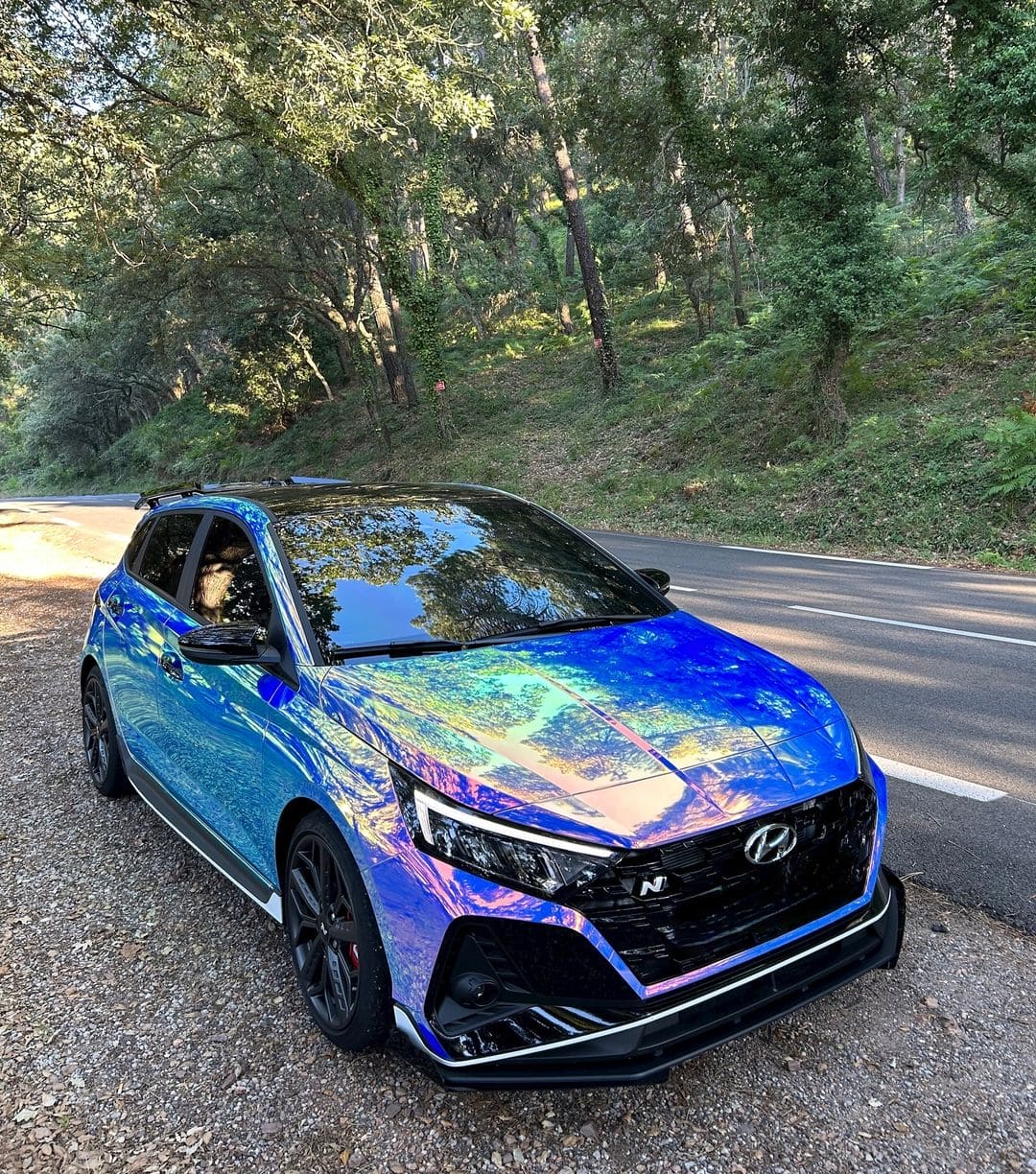 MCH08 Frozen Berry Neo Chrome vinyl TeckWrap Official European